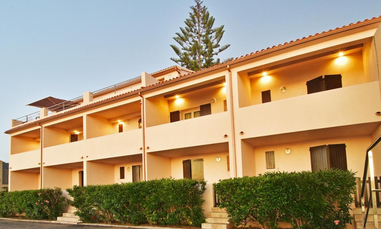 Hotel Tettola Сен-Флоран Экстерьер фото