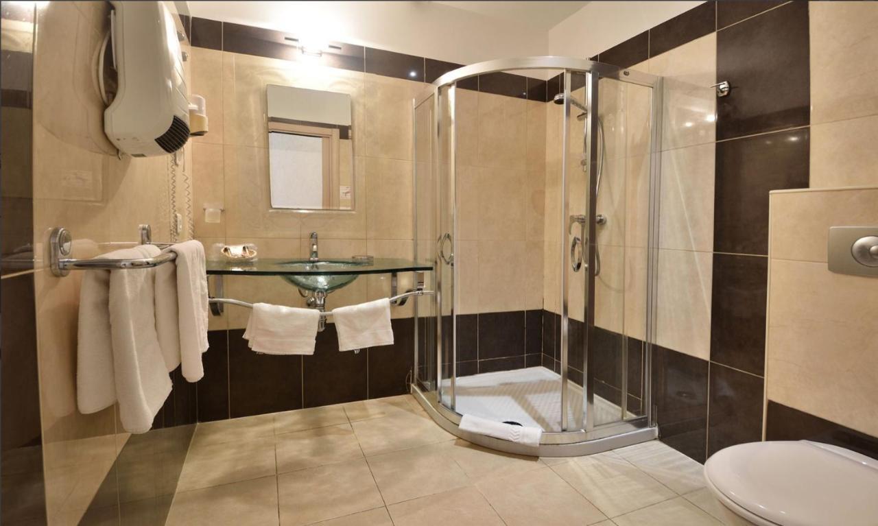Hotel Tettola Сен-Флоран Экстерьер фото