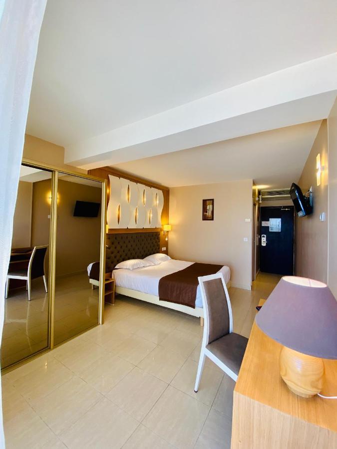 Hotel Tettola Сен-Флоран Экстерьер фото